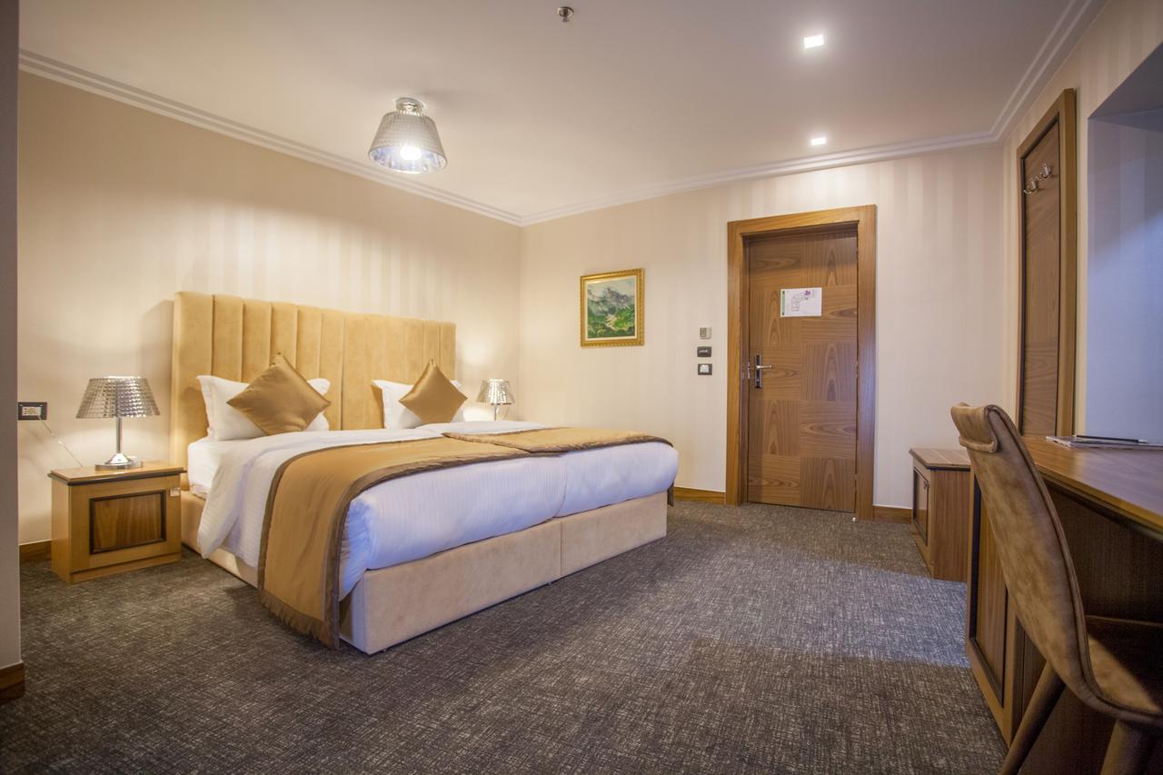 Hotel Colosseo Tirana